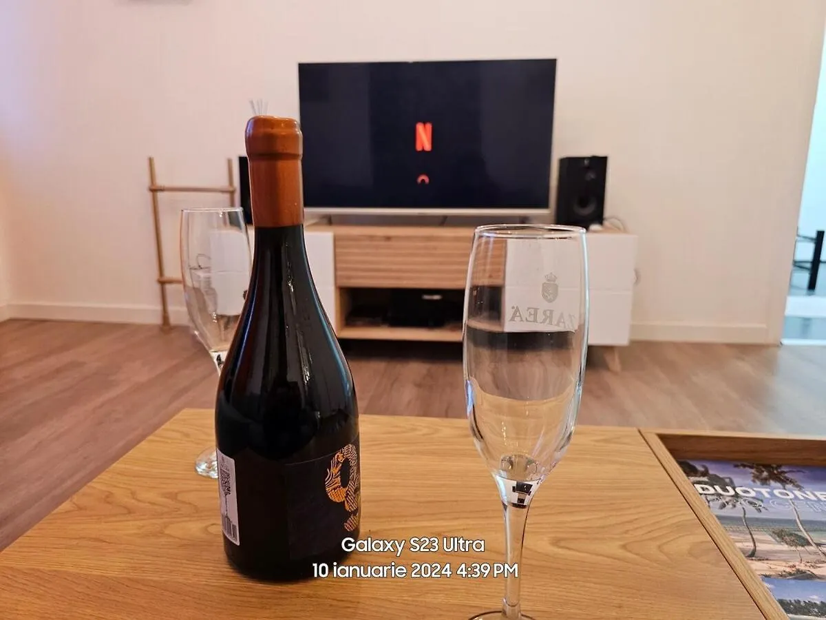 Central, Happy Apartment Wi Fi Bucharest
