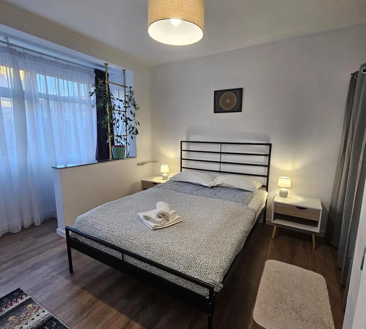 Central, Happy Apartment Wi Fi Bucharest Romania