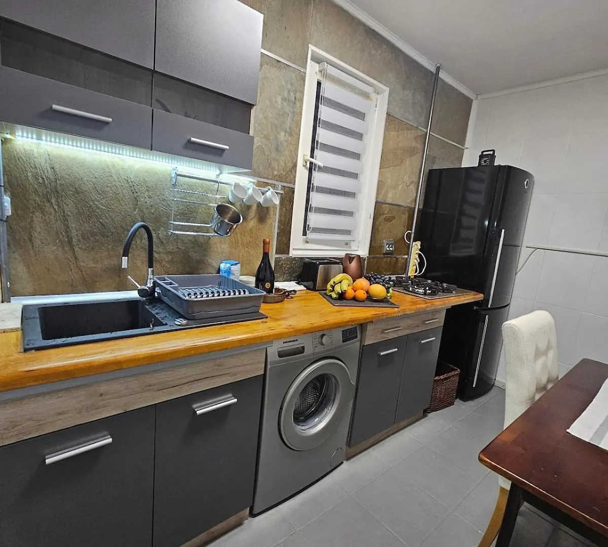 Central, Happy Apartment Wi Fi Bucharest