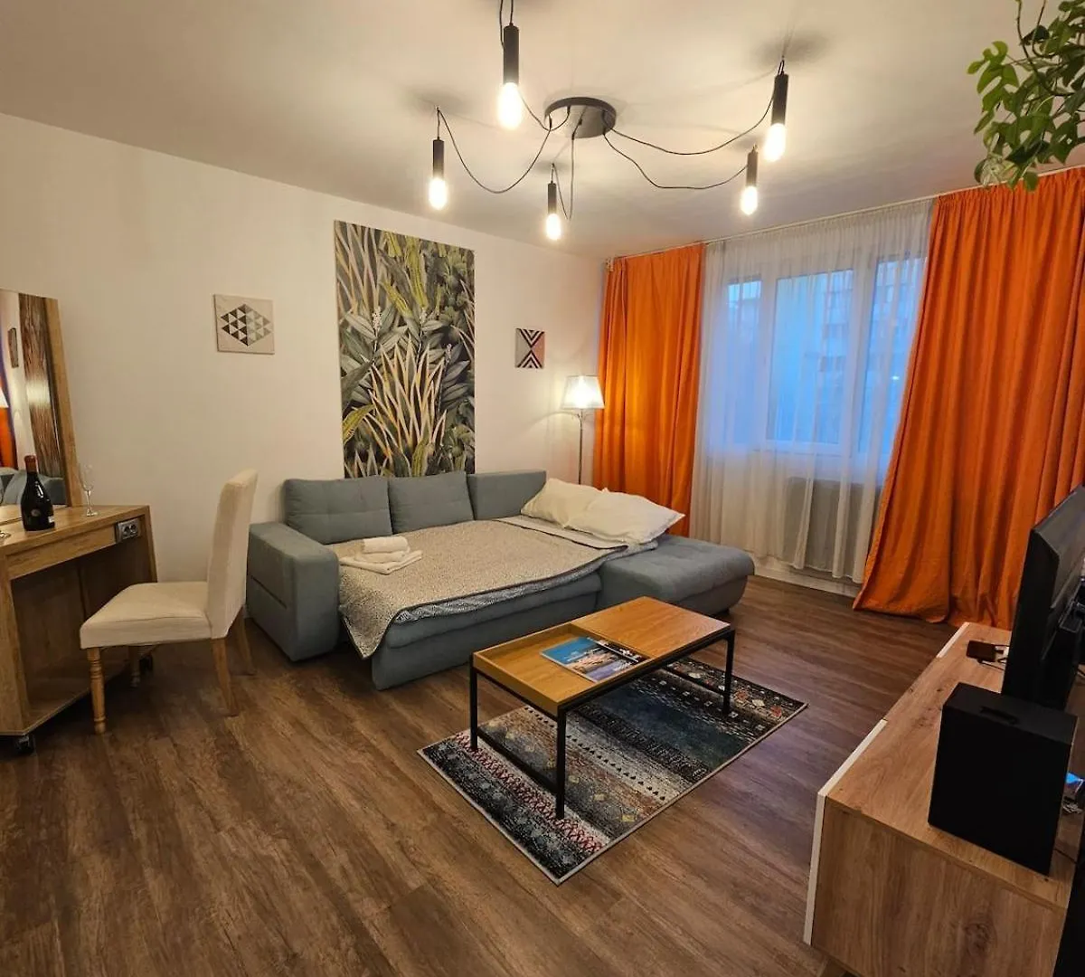 Central, Happy Apartment Wi Fi Bucharest 0*,  Romania