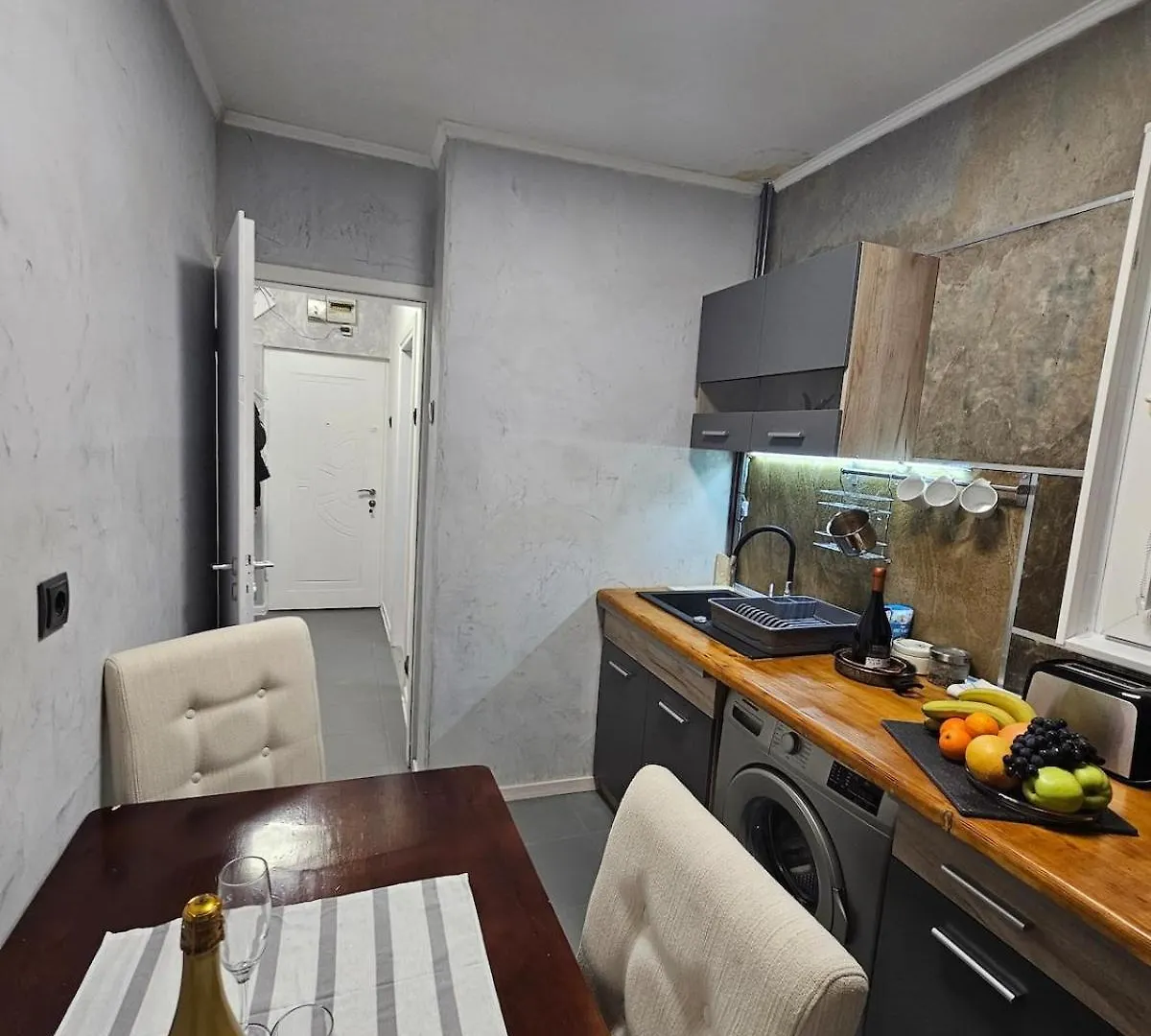 Central, Happy Apartment Wi Fi Bucharest