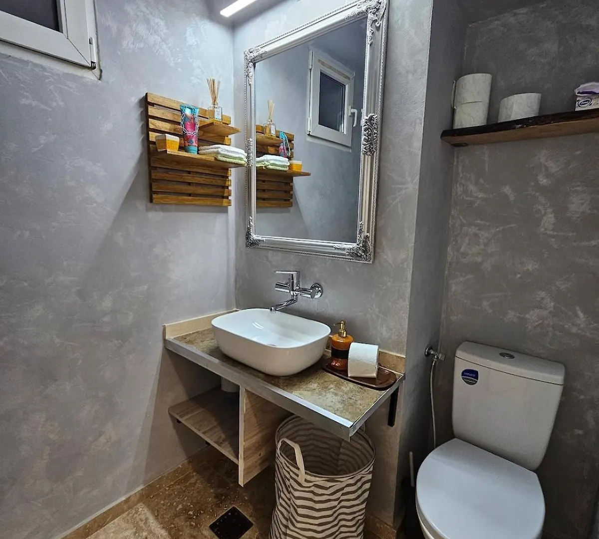 Central, Happy Apartment Wi Fi Bucharest