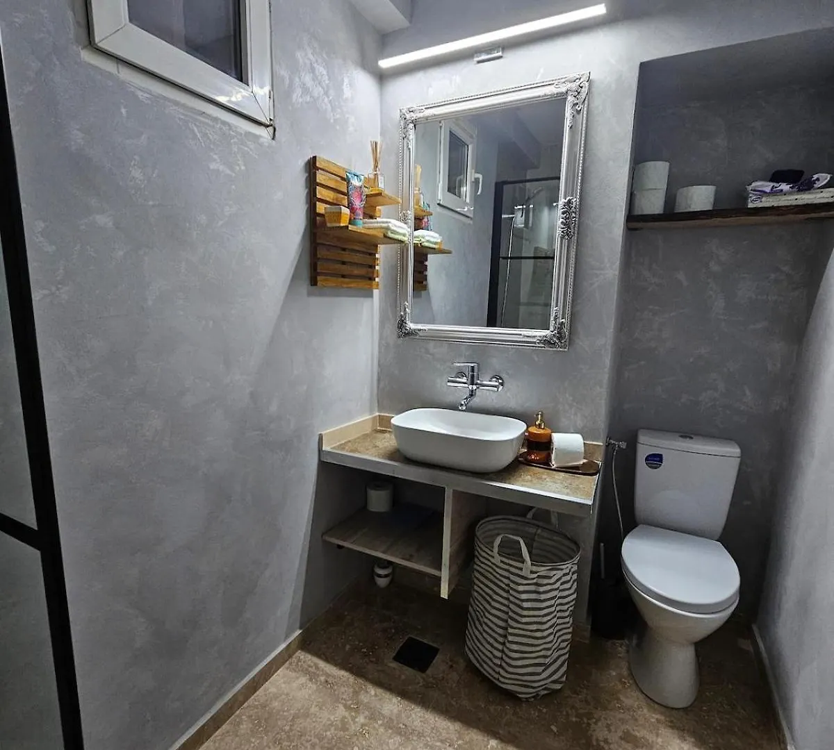 Central, Happy Apartment Wi Fi Bucharest